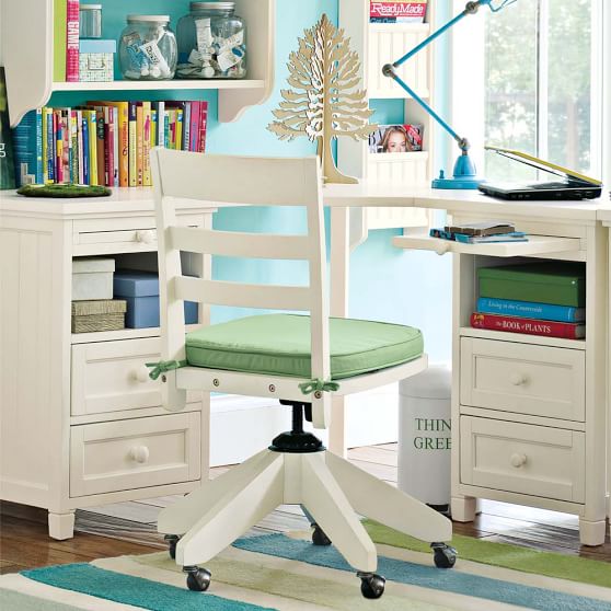 Beadboard Basic Corner Desk PBteen